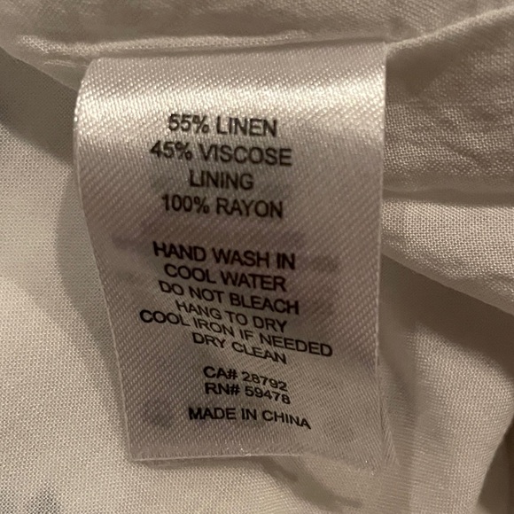 House of Harlow Blue White Floral Linen Smocked Dress Prairie Boho Feminine M - Picture 5 of 9